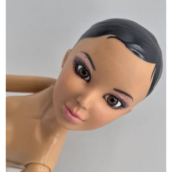 2011 Spin Master Liv Doll Alexis Its My Nature Hazel Eyes Includes 2 Wigs & Logo - Picture 2 of 10